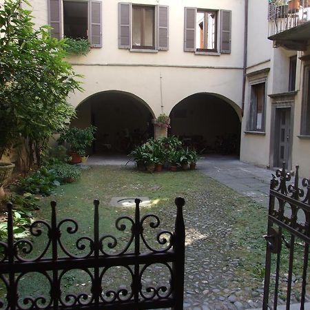 La Stufa Rossa Hotel Sondrio Exterior photo